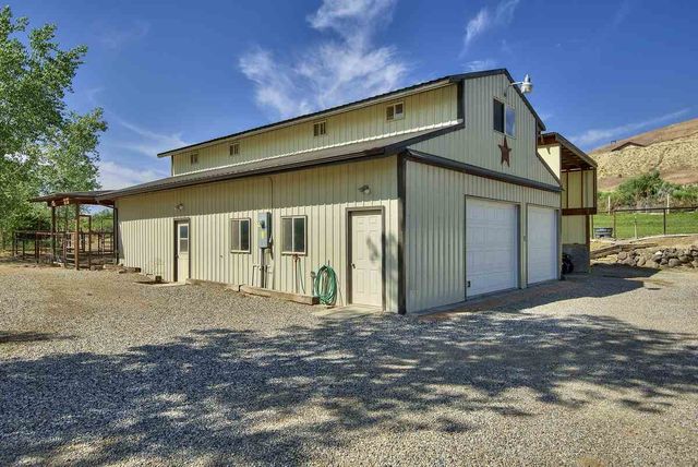 3575 E Road, Palisade, CO 81526