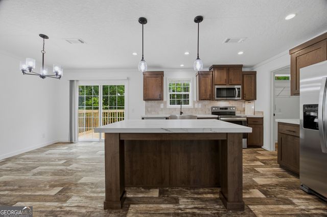112 Thomas Drive, Eatonton, GA 31024