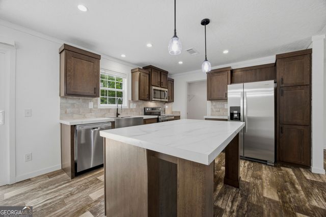 112 Thomas Drive, Eatonton, GA 31024
