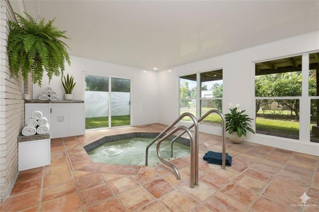 1001 W 7th Street, Weslaco, TX 78596