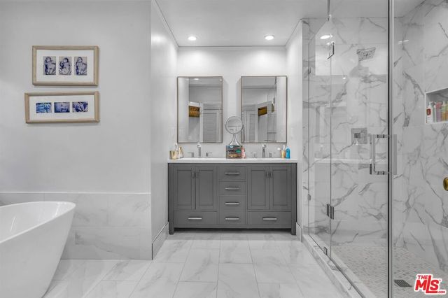 511 N BRISTOL Avenue, Los Angeles, CA 90049