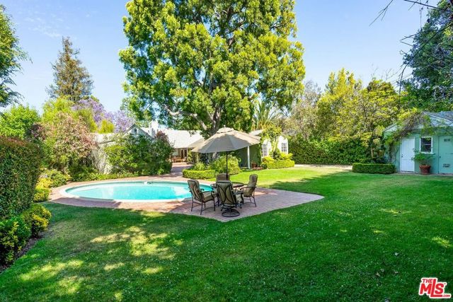 511 N BRISTOL Avenue, Los Angeles, CA 90049