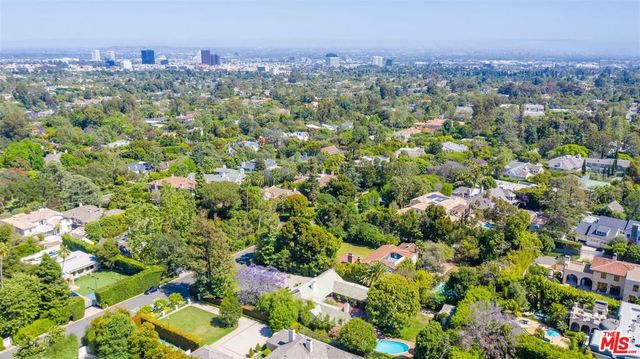 511 N BRISTOL Avenue, Los Angeles, CA 90049