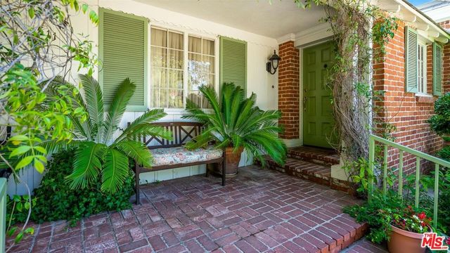 511 N BRISTOL Avenue, Los Angeles, CA 90049