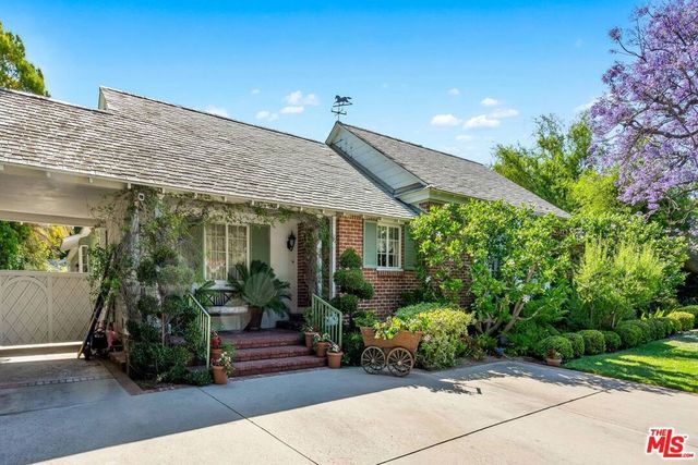 511 N BRISTOL Avenue, Los Angeles, CA 90049