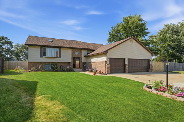 6512 Ravenwood Avenue, Portage, IN 46368