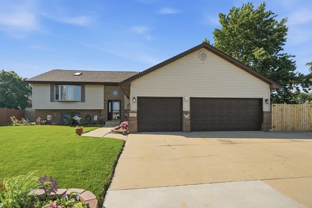 6512 Ravenwood Avenue, Portage, IN 46368