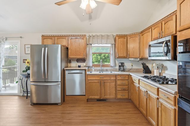 6512 Ravenwood Avenue, Portage, IN 46368