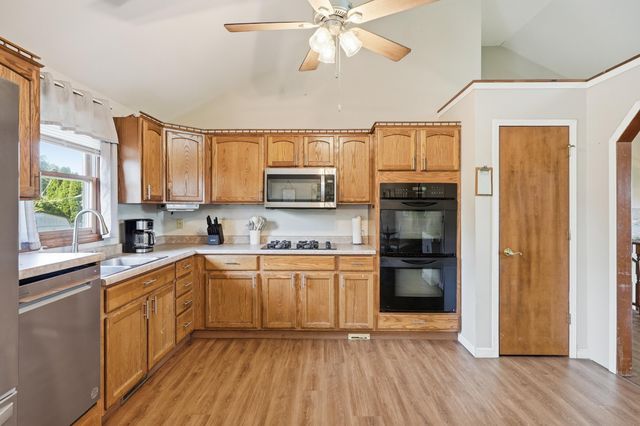 6512 Ravenwood Avenue, Portage, IN 46368