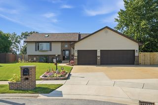 6512 Ravenwood Avenue, Portage, IN 46368