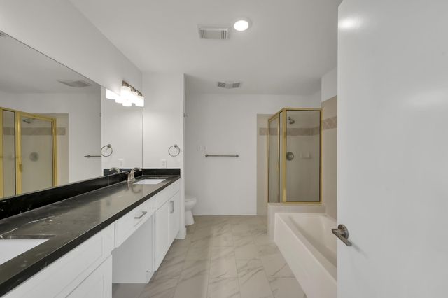 11703 Lakeside Place Drive 229, Houston, TX 77077