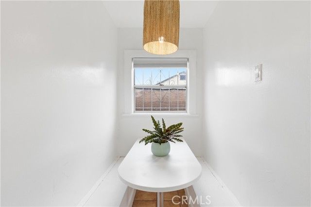 1950 S Palm Grove Avenue, Los Angeles, CA 90016
