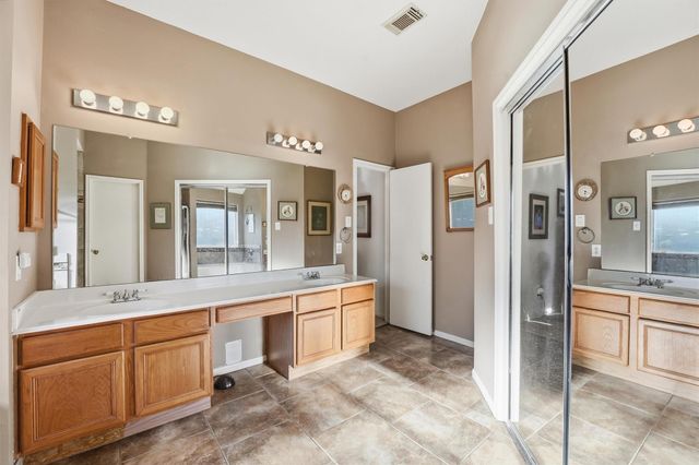 1603 Bonnie Lea Lane, Fresno, TX 77545