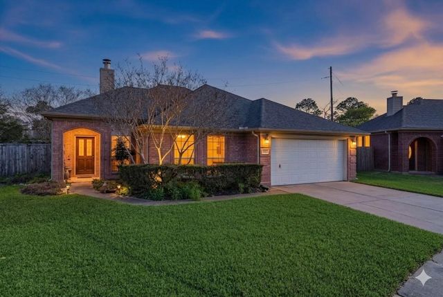 1603 Bonnie Lea Lane, Fresno, TX 77545