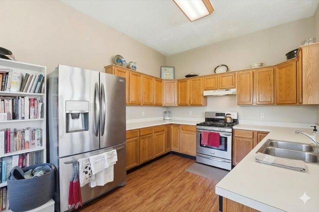 1603 Bonnie Lea Lane, Fresno, TX 77545