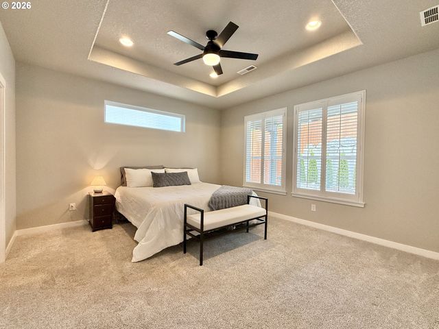 5218 Ne 43RD Cir, Vancouver, WA 98661