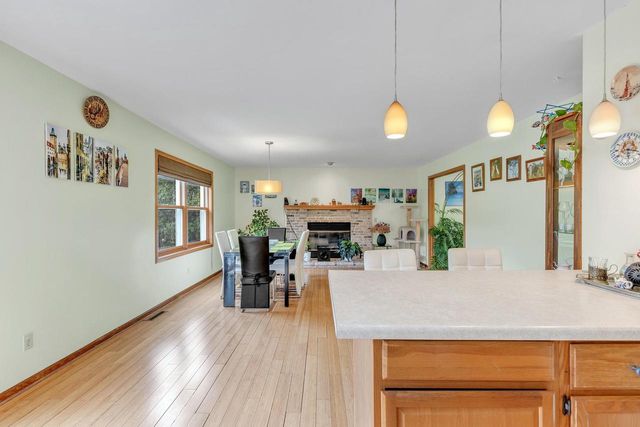 2941 Maple Run Drive, Madison, WI 53719