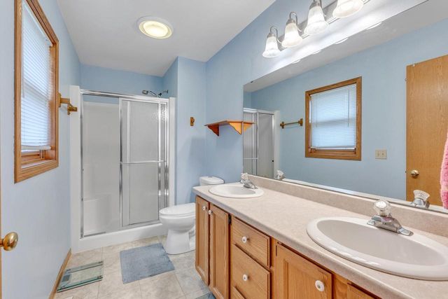 2941 Maple Run Drive, Madison, WI 53719