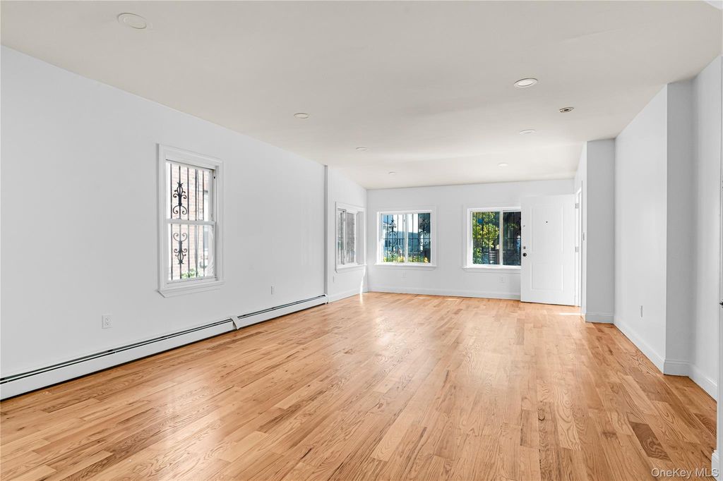 11570 Newburgh Street, Jamaica, NY 11412 — photo 3