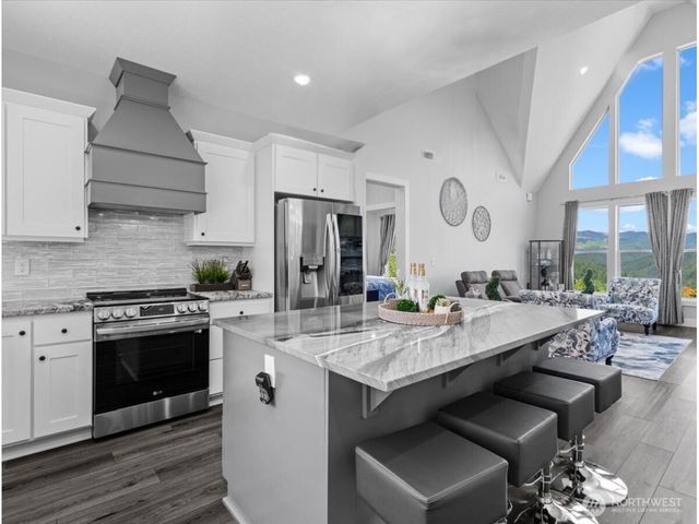 1141 Cedar Falls Road, Washougal, WA 98671