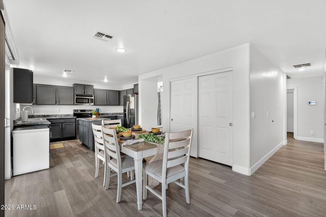 4610 E SUPERIOR Road, San Tan Valley, AZ 85143