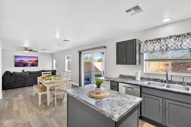 4610 E SUPERIOR Road, San Tan Valley, AZ 85143