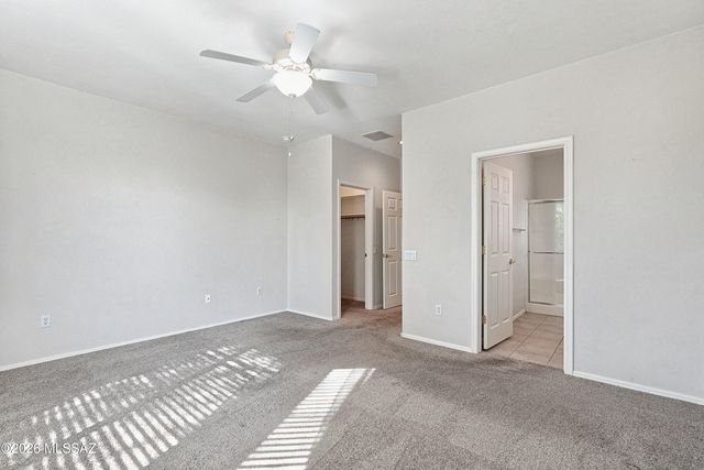 7995 W Morning Light Way, Tucson, AZ 85743