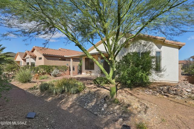 7995 W Morning Light Way, Tucson, AZ 85743