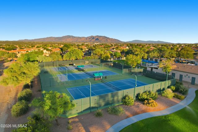 7995 W Morning Light Way, Tucson, AZ 85743