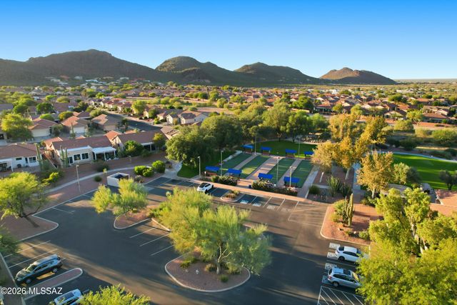 7995 W Morning Light Way, Tucson, AZ 85743