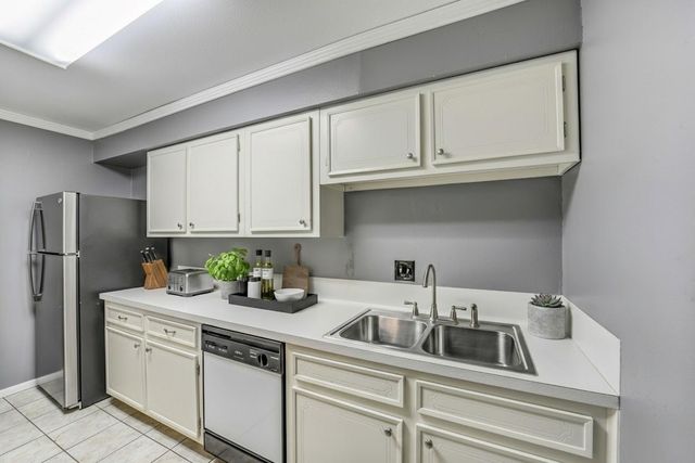 3131 Cummins Street 31, Houston, TX 77027