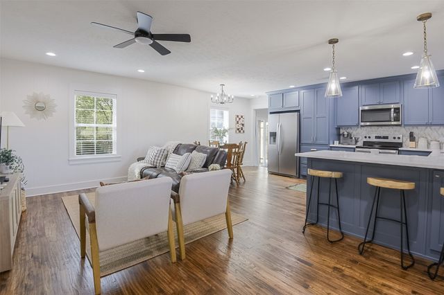 313 Highland Avenue, Waxahachie, TX 75165