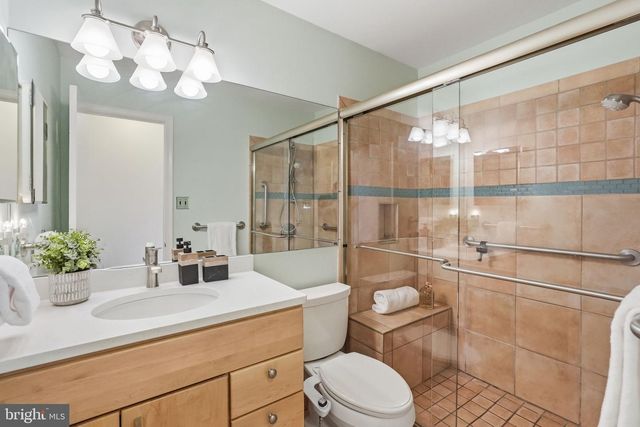8100 BUCKSPARK LN E, Potomac, MD 20854