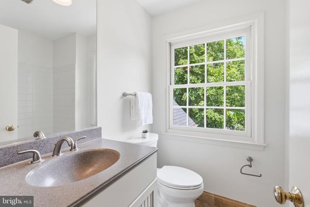 8100 BUCKSPARK LN E, Potomac, MD 20854