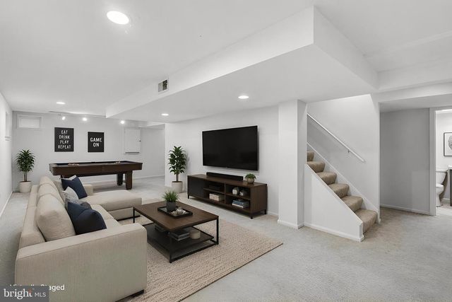 8100 BUCKSPARK LN E, Potomac, MD 20854