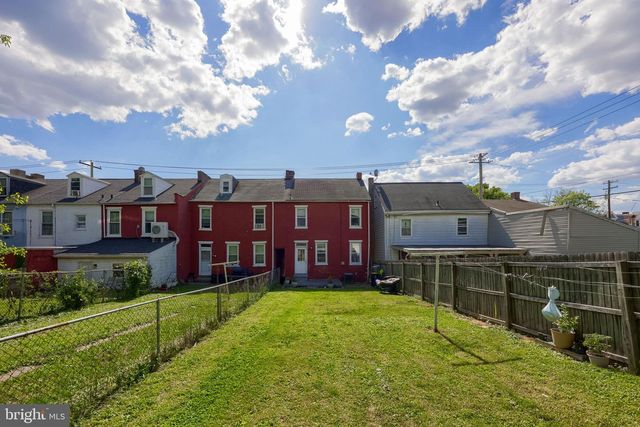 631 S QUEEN ST, Lancaster, PA 17603