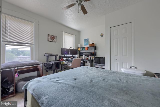 631 S QUEEN ST, Lancaster, PA 17603