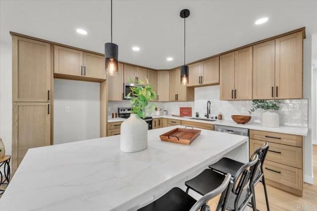 1638 La Tierra Lane, San Marcos, CA 92078