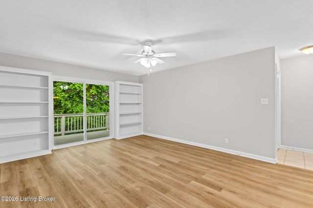 1815 Gardiner Ln APT G64, Louisville, KY 40205