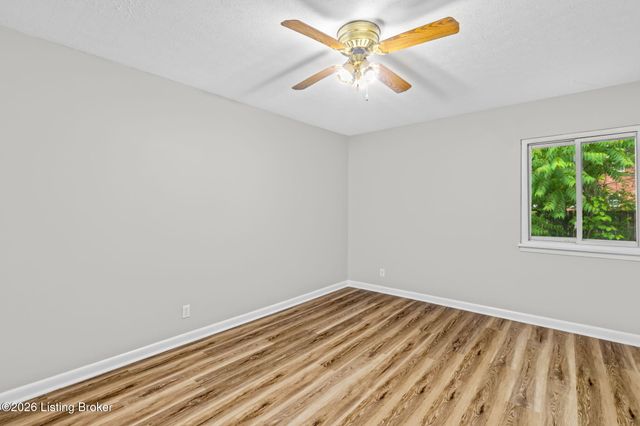 1815 Gardiner Ln APT G64, Louisville, KY 40205