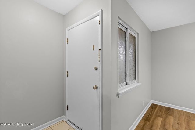 1815 Gardiner Ln APT G64, Louisville, KY 40205