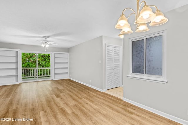 1815 Gardiner Ln APT G64, Louisville, KY 40205