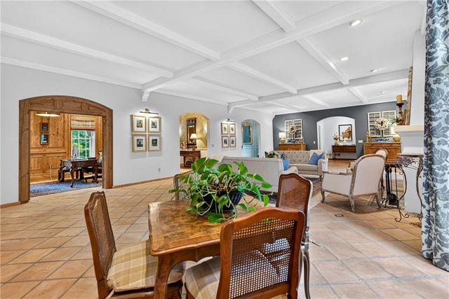 554 E New Salem Common NW, Marietta, GA 30064