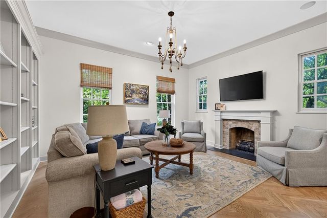 554 E New Salem Common NW, Marietta, GA 30064