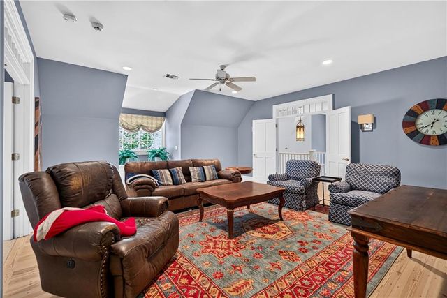 554 E New Salem Common NW, Marietta, GA 30064