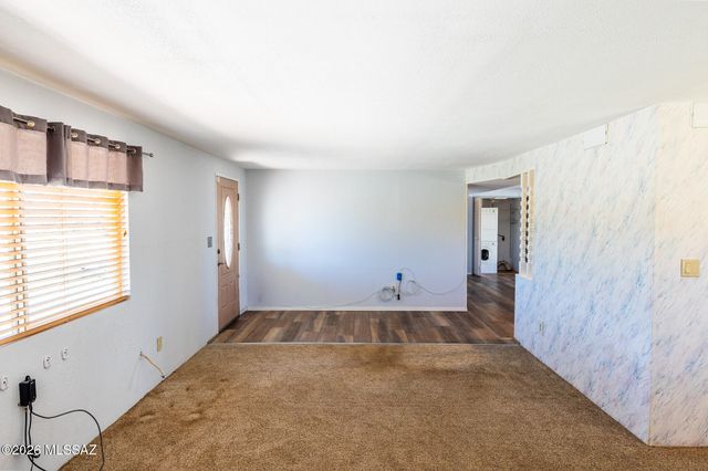 24261 E Shawnee Trail, Benson, AZ 85602