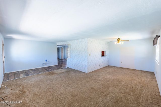 24261 E Shawnee Trail, Benson, AZ 85602