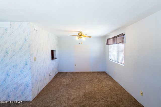 24261 E Shawnee Trail, Benson, AZ 85602