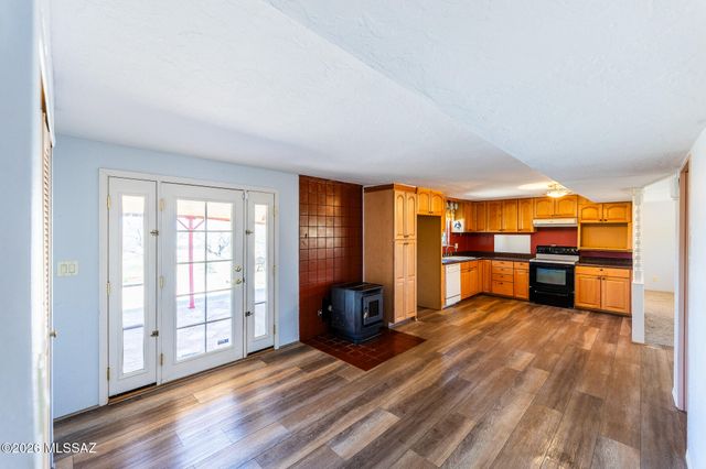24261 E Shawnee Trail, Benson, AZ 85602