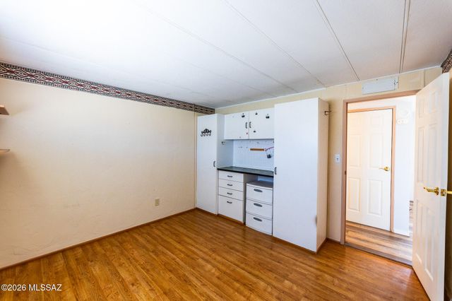 24261 E Shawnee Trail, Benson, AZ 85602
